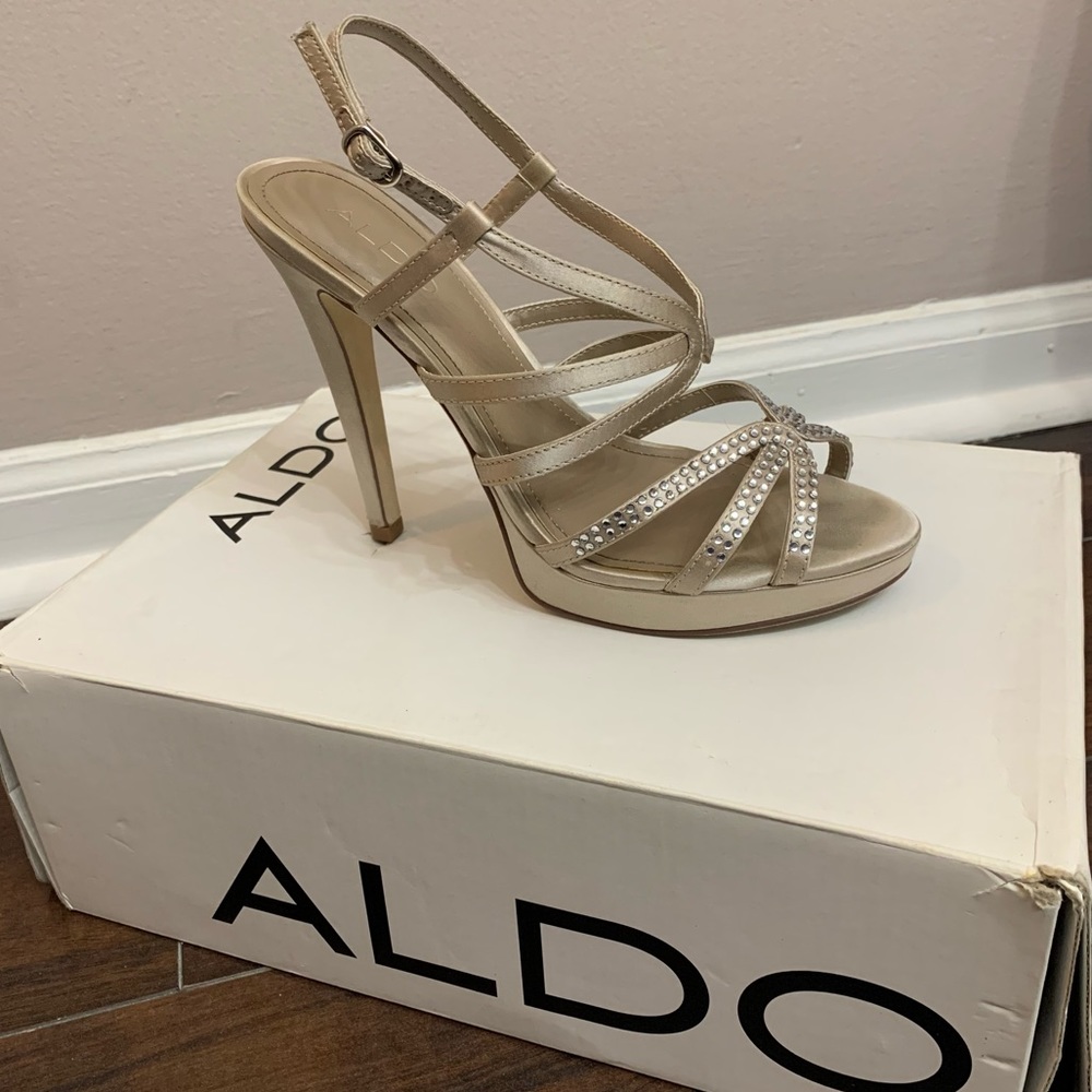 Champagne Strappy Heels. Perfect for pageants!